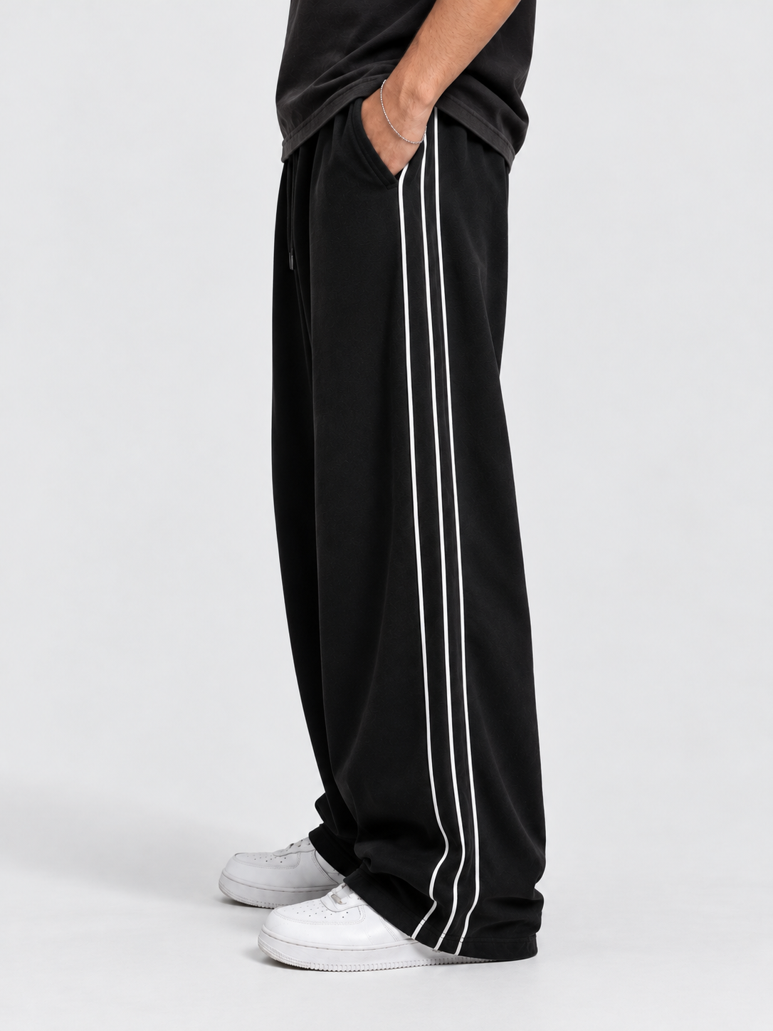 Trinity White-Stripe Baggy Trouser